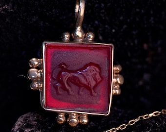 Intaglio Glass Handmade 925 Sterling Silver Antique Zodiac Necklace, Personalized Leo Astrology Pendant, Dainty Mythology Jewelry Gift
