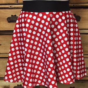 Lässiger Rock mit oder ohne Shorts Frauen oder Mädchen Muffin Top kostenlos Disney Prinzessinnen Geburtstag Mädchen rot gepunktet Spandex Lycra