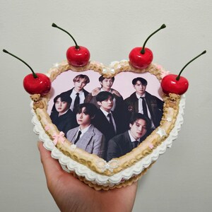 BTS Jewelry Box Cake