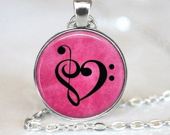 Music in My Heart Changeable Magnetic Pendant Necklace and Organza Bag