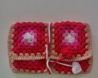 Book pocket