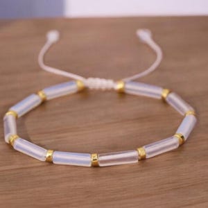 ホワイトオパールの繊細なビーズブレスレット 4×13mm 天然石ビーズ 