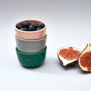 Mini serving bowls, Small sauce pot for individual sauce, dips