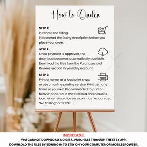 Puede incluir: Un letrero blanco con el texto "How to Order" en escritura elegante. El letrero detalla los pasos para comprar y descargar archivos digitales de Etsy, incluidas las instrucciones de impresi&oacute;n. El letrero se muestra en un caballete de madera.