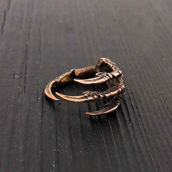 Raven Claw Talon Wrap Ring - Solid Hand Cast Jewelers Bronze - Sizes 6 to 12 Available - Crow Foot Statement Jewelry Gift