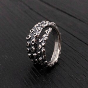 Octopus Tentacle Ring Silver Octopus Tentacle ring Unisex Octopus Tentacle ring Last One image 2