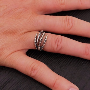 This solid sterling bird foot wrap ring is extremely comfortable  and is availble in a range of sizes from 4.5 to 11.