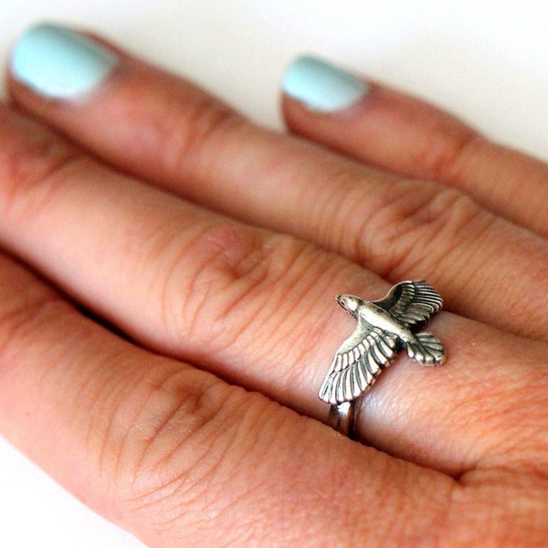 Silver Soaring Raven Wrap Ring - Sizes 5 to 12 - Hand Cast Solid Silver Plated White Bronze - Unisex Bird Crow Avian Statement Jewelry