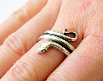 Colubrid Snake Wrap Ring - Solid 925 Sterling Silver - Sizes 5 to 10 Available - Snake Jewelry Gift