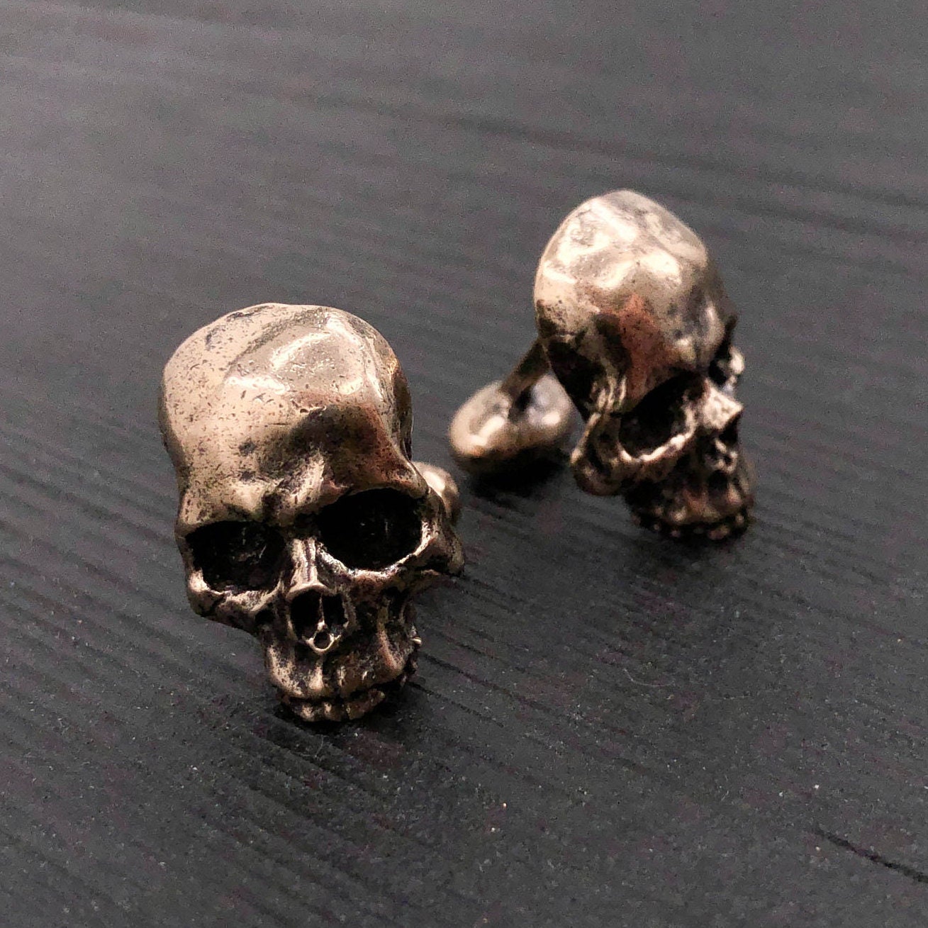 Schädel Manschettenknöpfe - Massiver Bronze Halber Schädel Manschettenknöpfe - Herren Schmuck - Seltenes Einzigartiges Geschenk für Ihn - Hochzeit Bräutigam Trauzeuge Geschenk