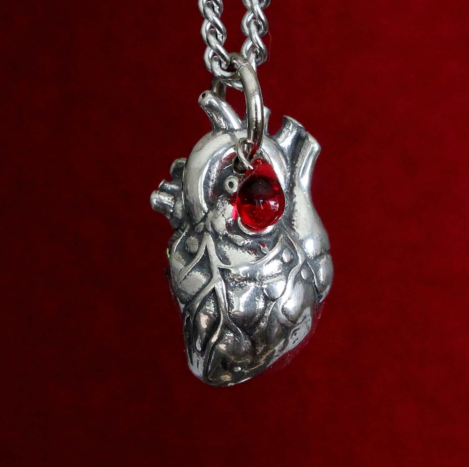 Anatomically correct heart locket hot sale