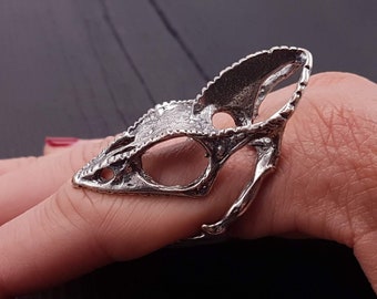 Chameleon Lizard Skull Finger Ring - Solid Hand Cast 925 Sterling Silver - Polished Oxidised Finish - Unique Life Size Animal Jewelry Gift