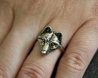 Wolf Pup Ring - 925 Sterling Silver - Solid Hand Cast Oxidised Polished Finish - Sizes 4 to 8 - Spirit Animal Jewelry Gift for Her