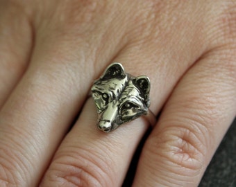 Wolf Pup Ring - 925 Sterling Silver - Solid Hand Cast Oxidised Polished Finish - Sizes 4 to 8 - Spirit Animal Jewelry Gift for Her