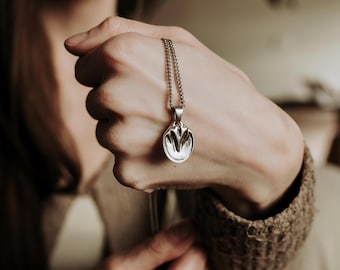 Silver Barefoot Horse Hoof Necklace in Solid 925 Sterling Silver