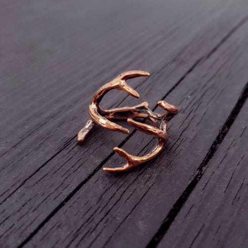Bague en bois de cerf - Bronze massif coulé - Bijou d'inspiration naturelle - Plusieurs tailles disponibles