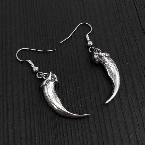 Bear claw shop earrings