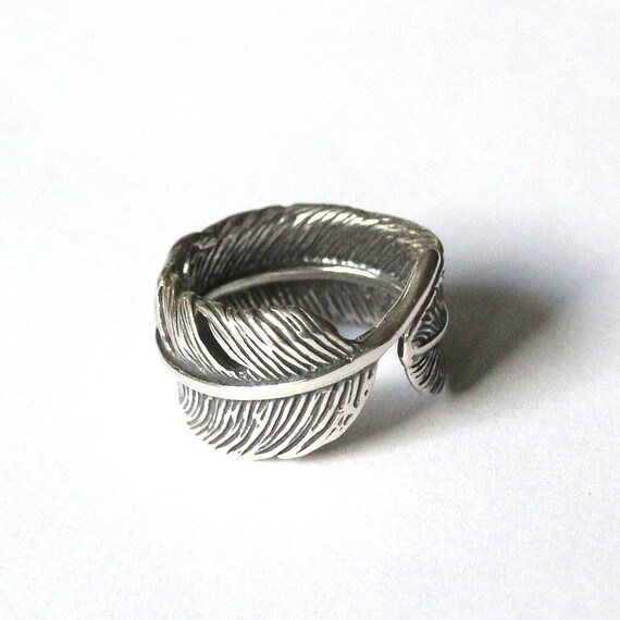 solid silver feather ring