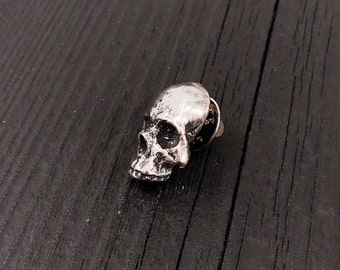 Skull Lapel Pin in Silver Plated White Bronze - Last One