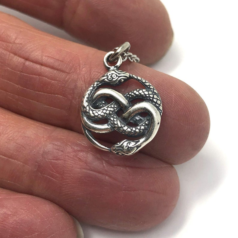 Collier avec pendentif Auryn Ouroboros Argent massif coulé 0,25 Nœud infini serpent serpent Cadeau unisexe image 4