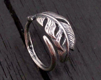 Long Quilled Feather Wrap Ring - Solid Silver Plate white Bronze Feather Ring - Polished Oxidised Finish - Unisex Bird Jewelry Gift