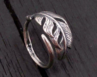 Long Quilled Feather Wrap Ring - Solid Hand Cast 925 Sterling Silver Feather Ring - Polished Oxidised Finish - Unisex Bird Jewelry Gift