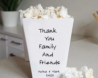 Caixa de Pipoca, Lembrancinha de Casamento Personalizada com Pipoca, Bar de Pipoca para Casamento, Caixa de Pipoca Personalizada, Lembrancinha de Pipoca a Granel, Design Impresso em Canva