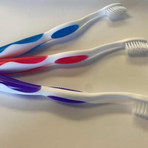 25-Count Personalized Soft Toothbrushes