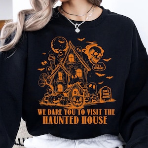 Scary Haunted House Svg, Vintage Halloween Illustration Svg, Gothic Skull Ghost Svg, Spooky October Shirt Design Svg Digital