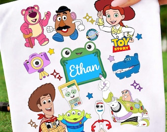 Spielzeugfilm 5 Charaktere Png, benutzerdefinierter Name Spielzeugfreunde Png, Cartoon Freunde Png, Spielzeugfiguren Png, Familienurlaub Png, digitaler Download