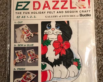 Bucilla—EZ Dazzle!—Fieltro y lentejuelas navideñas—Calcetín navideño—Kit—#33112—Artículo nuevo de stock antiguo—Sellado de fábrica