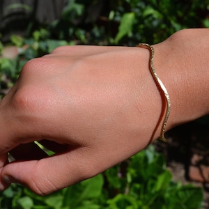 Minimal Wave Solid Brass Cuff Bracelet, Gold Brass Bracelet, Metalwork Cuff