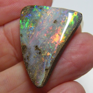 Flashy Natural Australian Boulder Opal, 22.10cts - Item 105251