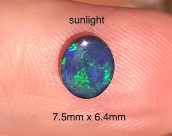 Genuine Black Opal, Solid Opal, 0.75cts - Item 2011181