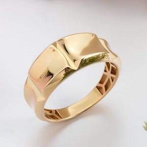 14k Solid Gold Dome Design Ring, Gold Bold Ring, Statement Ring for Her, Modern Geometric Ring for Women, Gold Chunky Ring, Texture Ring