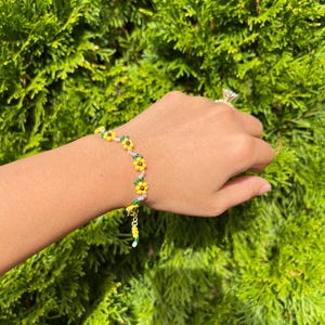 Sunflower Beaded Bracelet| Daisy Bracelet| Flower Bracelet, Dainty, Aesthetic, Friendship Bracelets, Matching Bracelets, Gift for Her