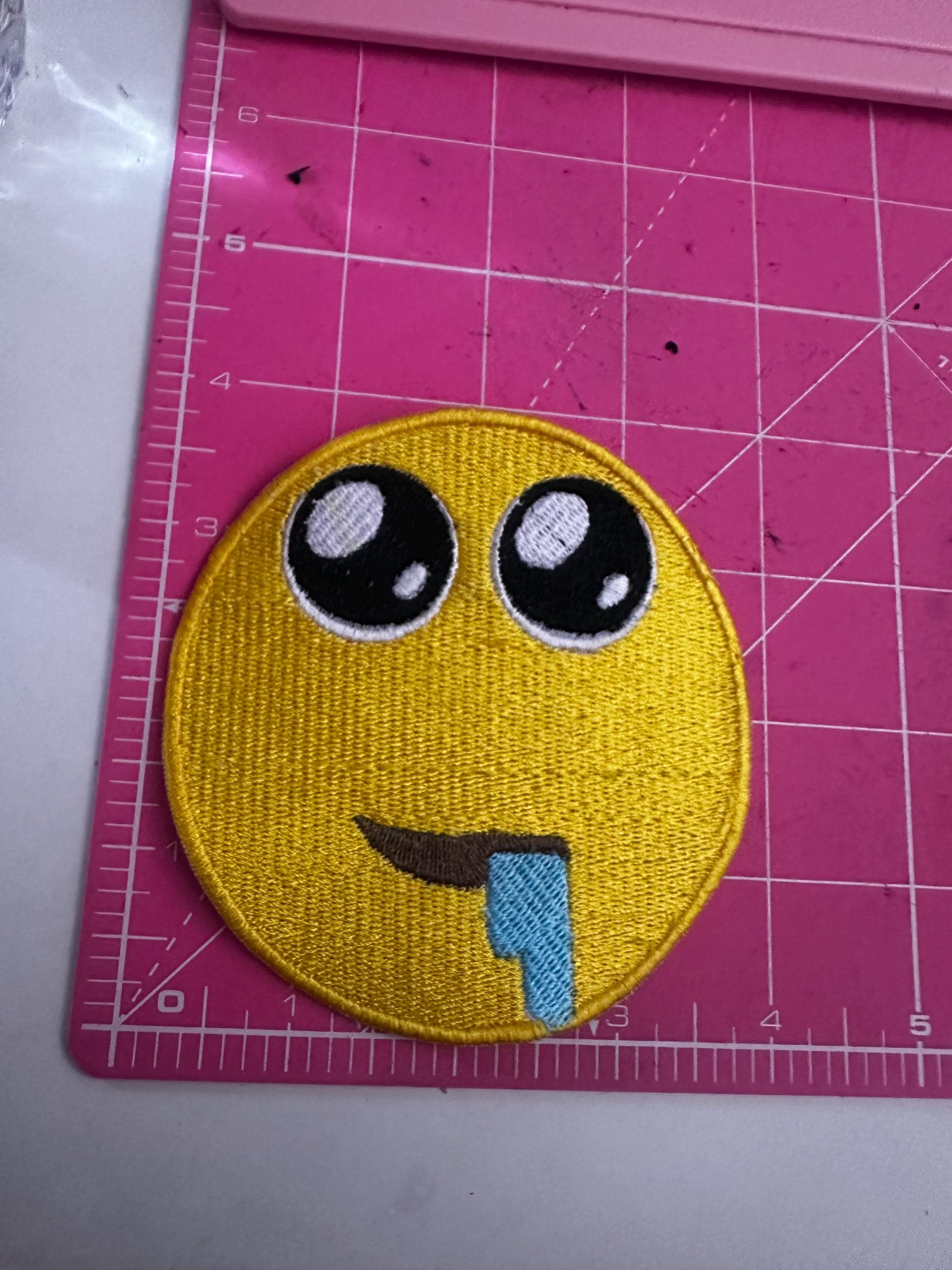 Durr Emoji Emoticon Drooling Funny Yippie Embroidered Patch 4”x3.5 - Etsy