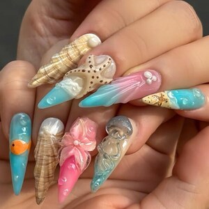 Unhas de pressão oceânicas feitas à mão, design 3D de coral e concha de estrela-do-mar, unhas de verão estilo sereia na praia, conjunto de nail art náutico, unhas longas em formato de amêndoa