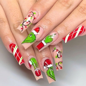 クリスマス用のグリンチのプレスオンネイル、スターライト付きのフェイクネイルのクリスマステーマネイルアート、2024年のクリスマス、グリンチネイル、カスタムクリスマスギフト。