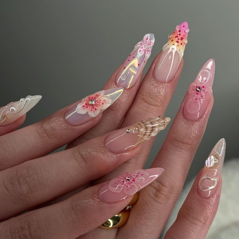 pink nails, short almond nails, nails press on, nails set, press on nails short, glitter nails, birthday nails, gift for her, hand-painted nail glue