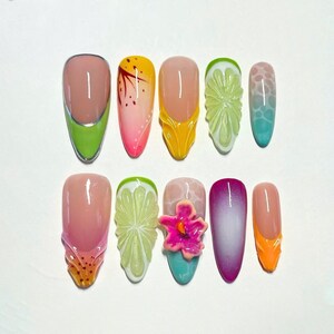 Vibrant Summer Press-On Nails, Flower Nail, Fruit Nail, Fake Nail for Holiday Party, Colorful Designs with Flowers & Fruits for a Fresh Look