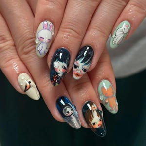Uñas con personajes de dibujos animados, uñas postizas kawaii únicas con gatos, conejos y niñas, juego de uñas de dibujos animados, regalo artístico hecho a mano para ella.