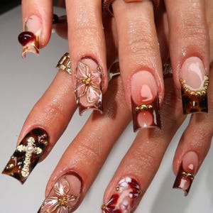 Romantic Autumn Press On Nails, Long Square Nail Set with Flower, Cherry, French Tips Nail, Tortoise Shell Nails, Fall Nail Art, Trendy Nail