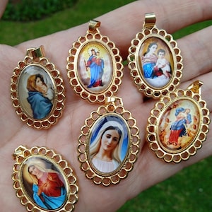 Vergoldete katholische Heilige Anhänger: Virgen de Guadalupe, Niño Athocha