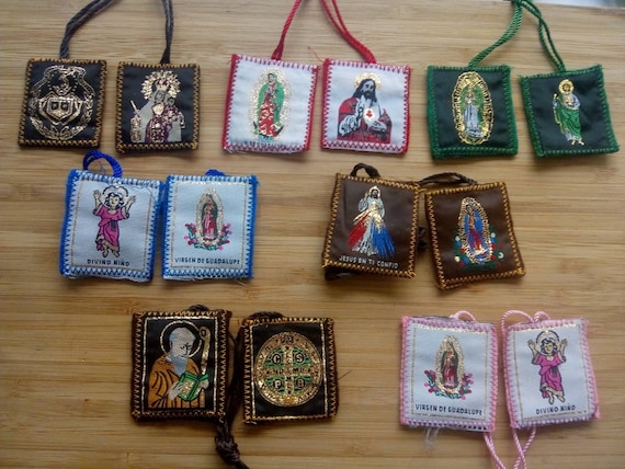 Juego de 7 Escapularios Extra Grandes Nuestra Senora del Monte Carmelo Sagrado Corazon de Jesus Detente Divina Misericordia San Benito Virgen de Guadalupe Judas Etsy Mexico