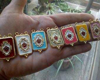 Colgante de Escapulario del Sagrado Corazón esmaltado: Charm Ex Voto bañado en oro