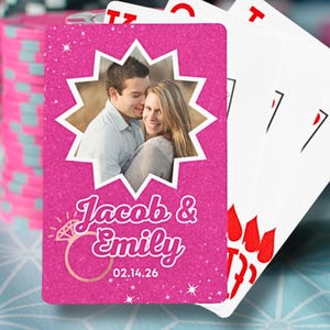 Puppenname Benutzerdefinierte verlobte Paar Geschenk, Verlobung Datum Geschenk, benutzerdefinierte Poker Karte Geschenke für verlobte Frauen, personalisierte Spielkarten Braut Geschenk