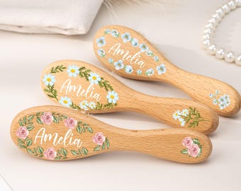 Personalised Baby Hairbrush, Custom Name Baby Brush with Flower, Baby Shower, Baby Girls Gift, New Mom, Baby Keepsake Gift for Her, Easter