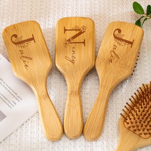 Custom Inital Airbag Brush for Bridesmaids,Engraved Name Airbag Brush,Wedding Wooden Comb,Bamboo Paddle Hairbrush,Birthday Gifts for Her,Mom