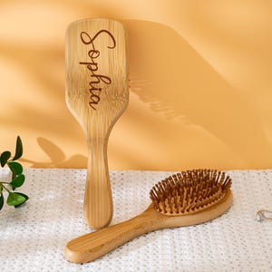 Personalised Brush,Handmade Bamboo Organic Hairbrush,Wedding Comb for Her,Wedding Party Gifts, Bridesmaid Gifts,Holiday Party,Birthday Gifts